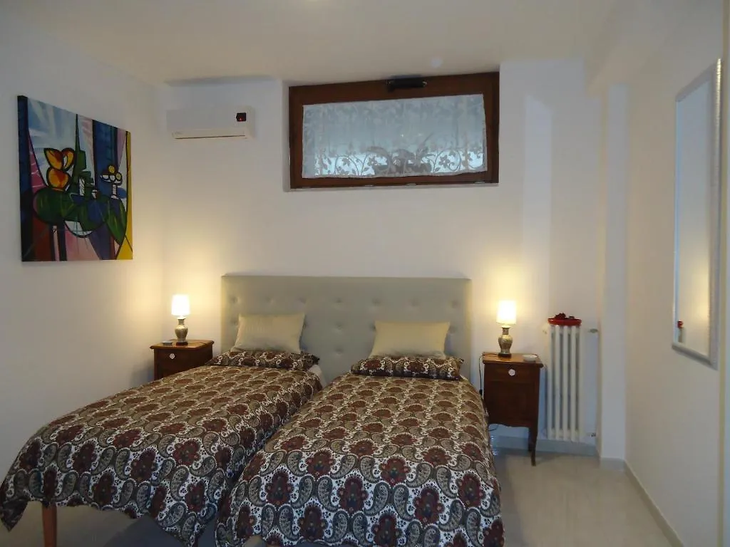 Konukevi Villa Dafne Bari