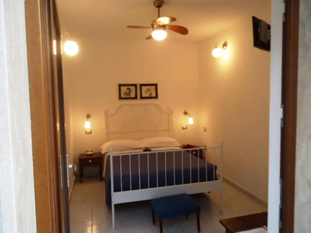 ** Konukevi Villa Dafne Bari İtalya
